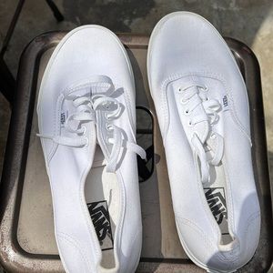 NEW UNWORN Vans men’s shoes